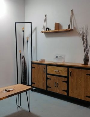 Buffet baroque industriel fabriqué en bois et métal