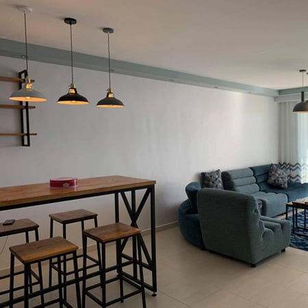 Table Haute Selena 2 table haute selena fabriqué en Algérie