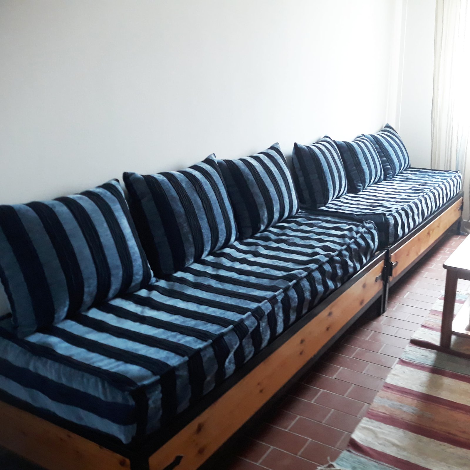 أريكة صناعية 1 Canapé industriel fabriqué en algérie